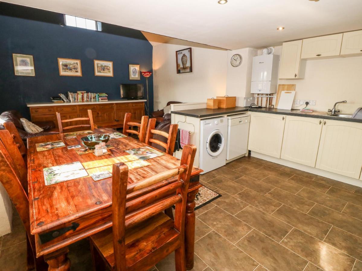 Bwthyn Yr Helyg Willow Cottage Llannor Eksteriør billede