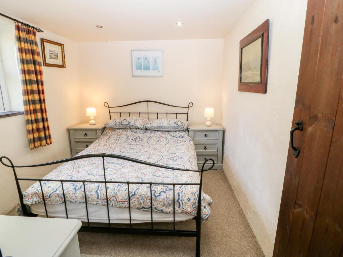 Bwthyn Yr Helyg Willow Cottage Llannor Eksteriør billede